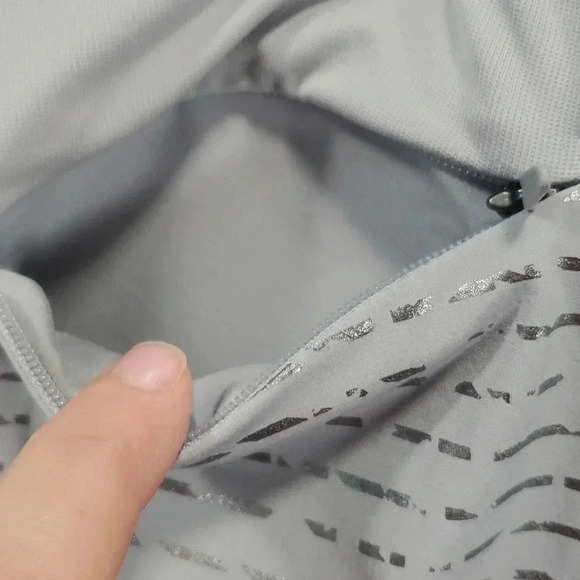 Under Armour Gray/Silver Tennis Skirt Size Small - Picture 6 of 11